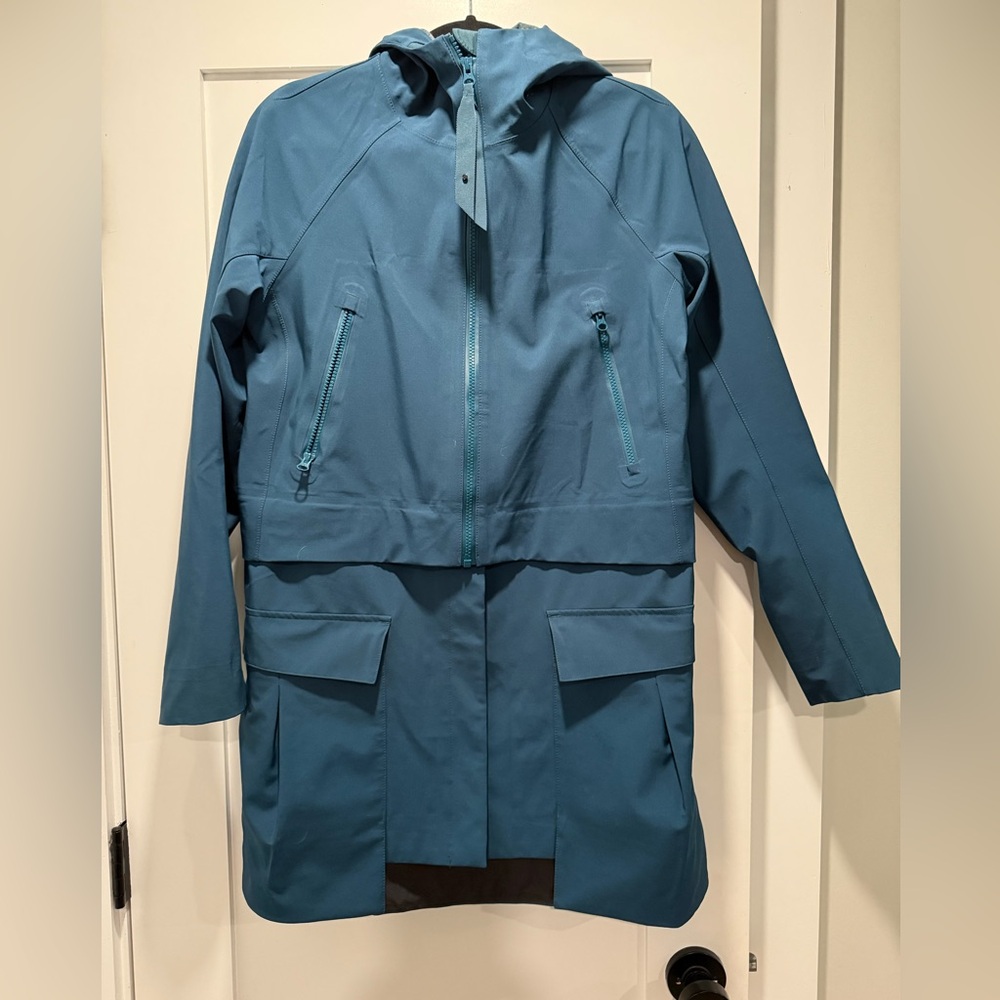 Lululemon Rain coat